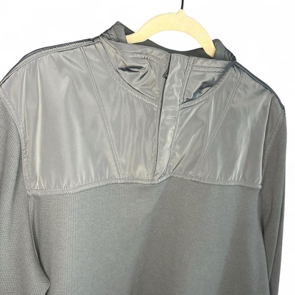 Banana Republic 1/4 Zip Gray Thermal Pullover – Men’s Size L - Picture 3 of 7